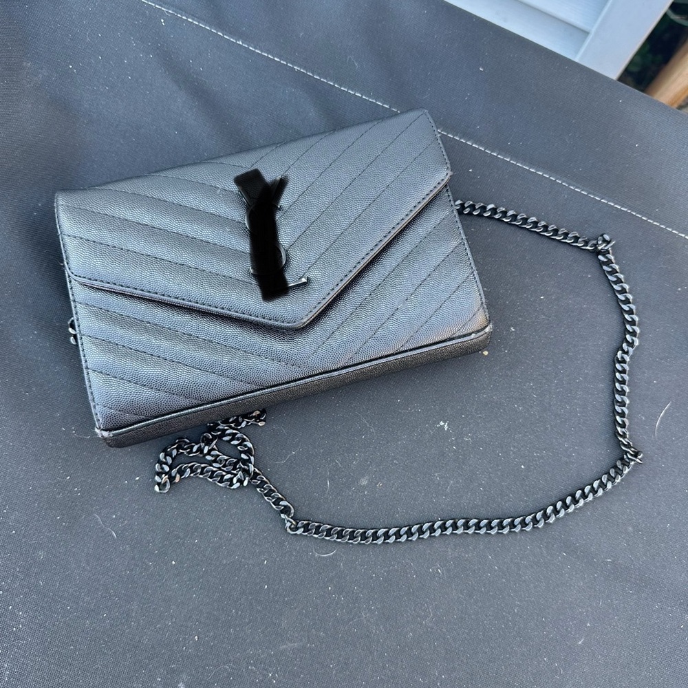 Elegant Black Quilted Chain Bag